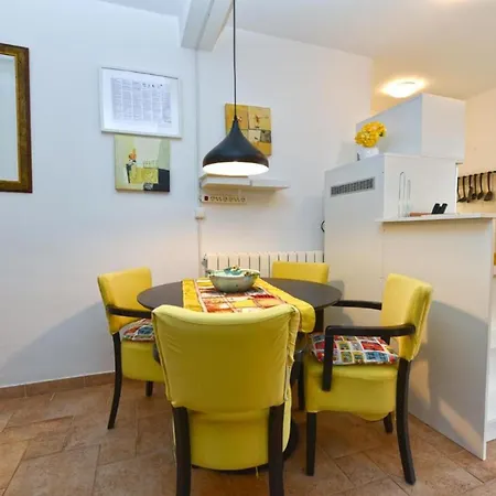 Apartmán Stylish Flat With Pool Access And Fully Equipped Spaces *