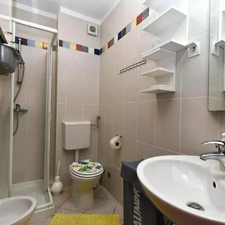 Stylish Flat With Pool Access And Fully Equipped Spaces *