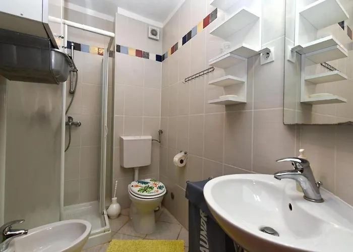 Stylish Flat With Pool Access And Fully Equipped Spaces *